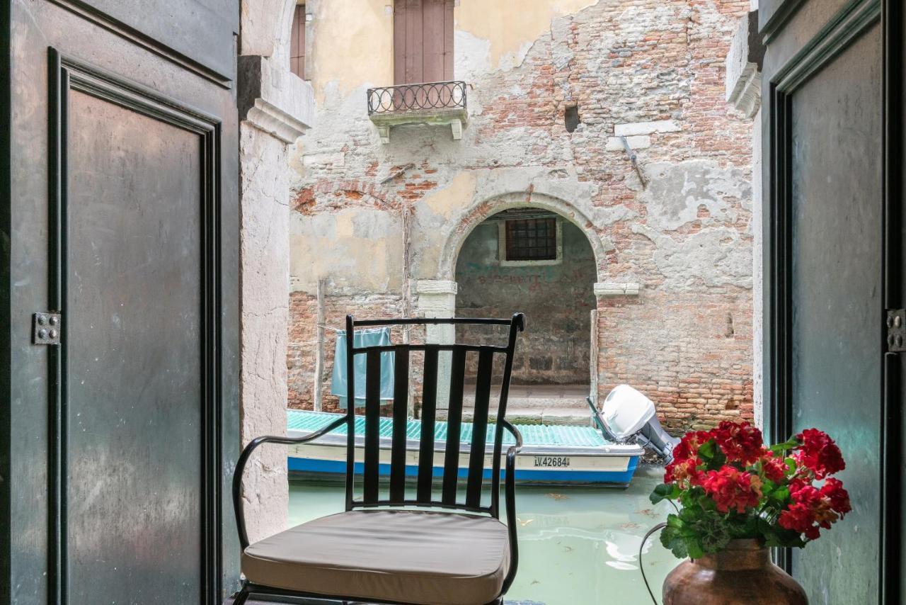 Riva Palace Apartments By Wonderful Italy Venecia Exterior foto