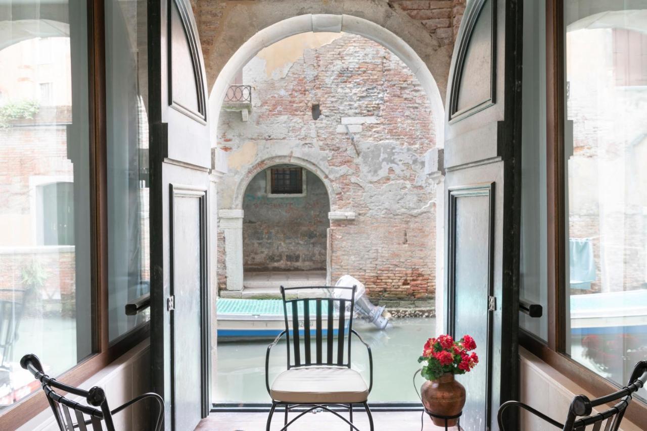 Riva Palace Apartments By Wonderful Italy Venecia Exterior foto